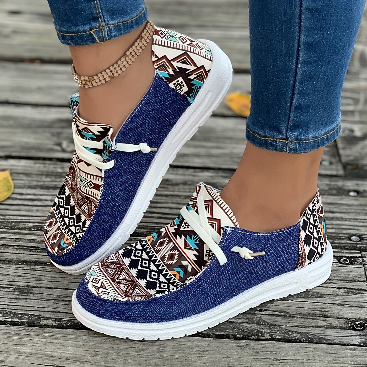 Tribal Pattern Canvas Shoes, Round Toe Flat Sneakers