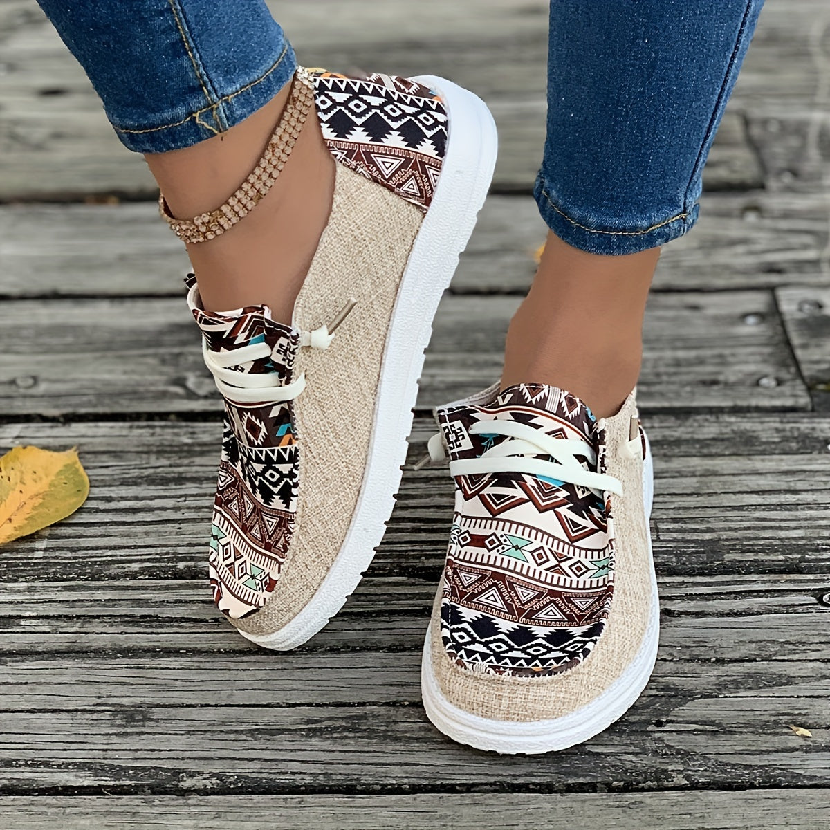 Tribal Pattern Canvas Shoes, Round Toe Flat Sneakers